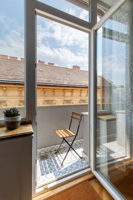 Elegant And Modern In The City Centre Budapest Ngoại thất bức ảnh