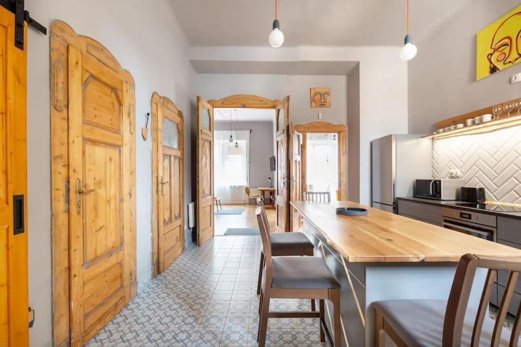 Elegant And Modern In The City Centre Budapest Ngoại thất bức ảnh